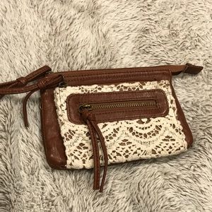 >Cute laced pouch bag